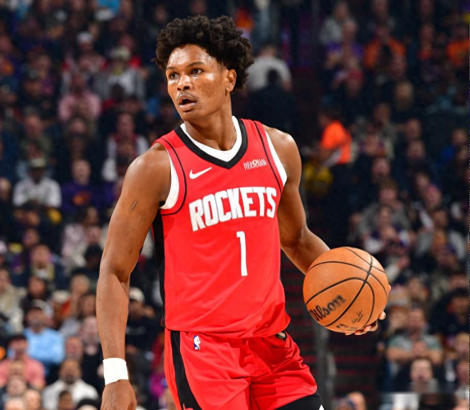 火箭117-98太阳 球员评价：4人满分，5人及格，2人低迷