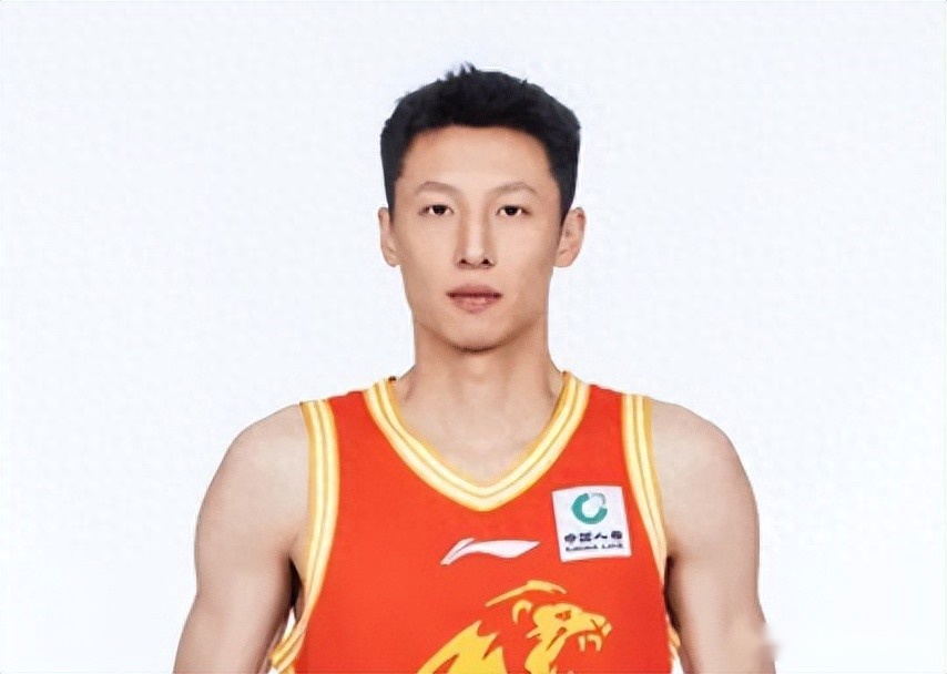 广厦杯赛收获拉满！赵岩昊回暖，桑普森完美适配，塔克强攻坚！