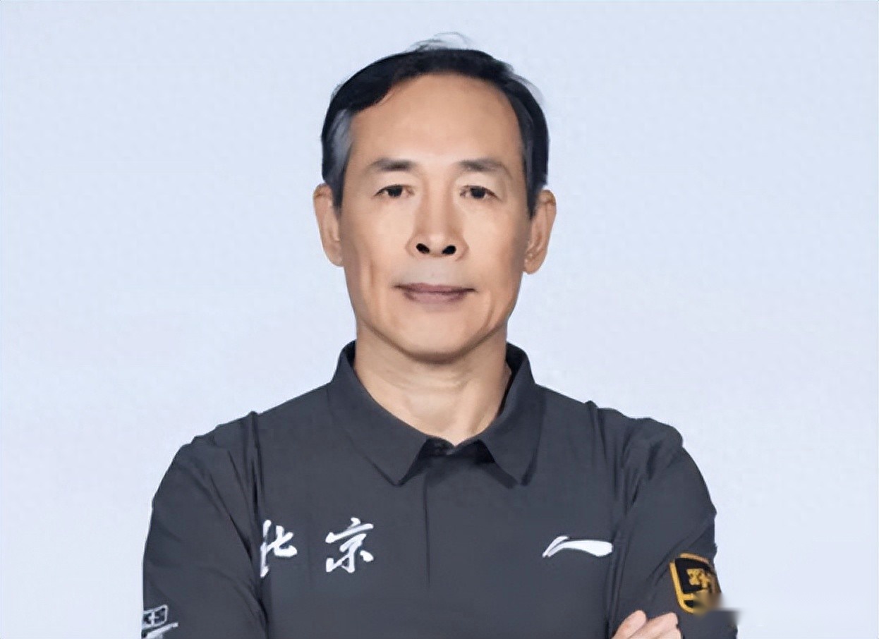 胜江苏发布会！许利民回应赵睿周琦作用，斯佩尔曼认可队友实力！