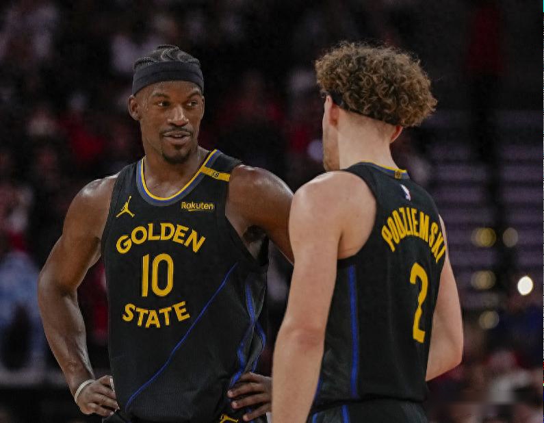 勇士98-99不敌太阳 球员评价：2人优秀，3人及格，8人低迷